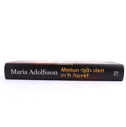 Mellan Dj�vulen &amp; Havet - Marie Adolfsson - Sk�nlitteratur &amp; Deckare