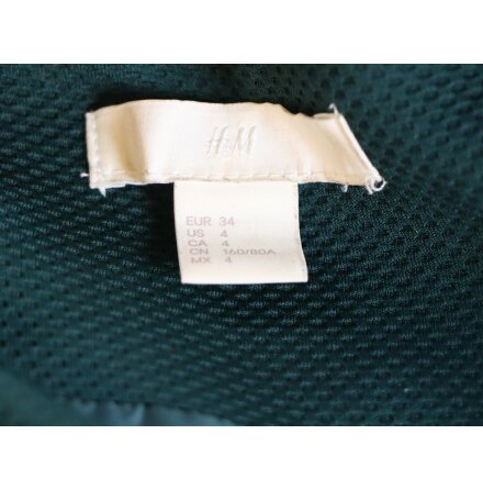 H&amp;M - Gr�n kappa utan knappar - stl. 34