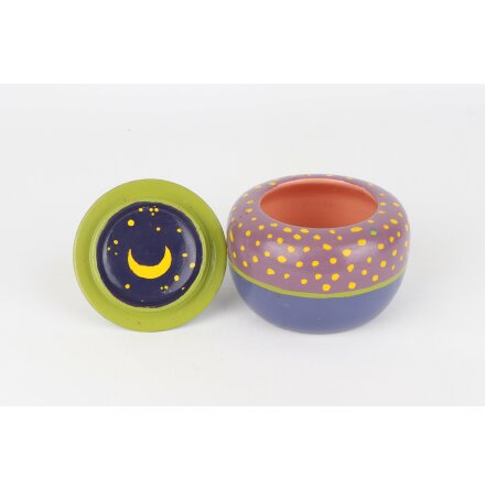 Flerf�rgad tr�sk�l med lock i tr� 