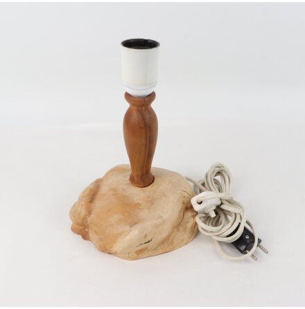 Unik bordslampfot i tr� - E27