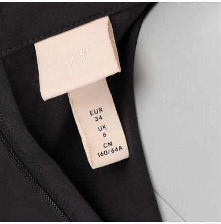 H&amp;M - Kjol - stl. 34