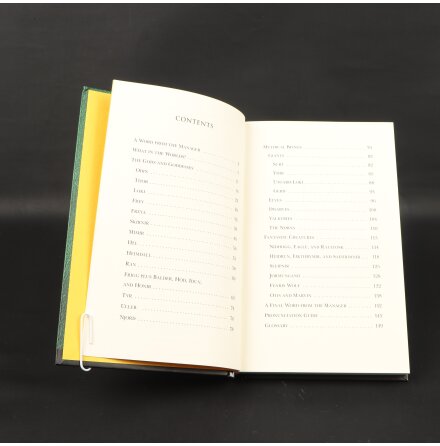 Hotel Valhalla Guide To The Norse Worlds - Rick Riordan - Samh�lle &amp; Historia &amp; Fakta - Eng 