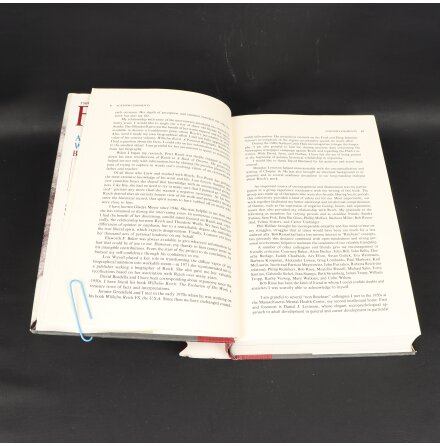 Myron Sharaf - Fury on Earth -  Samh�lle, Historia &amp; Fakta