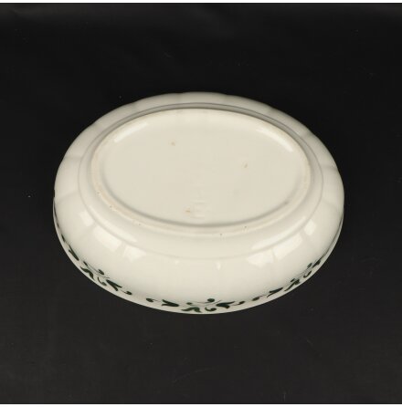 Sk�l i Porslin Med Gr�n Dekor