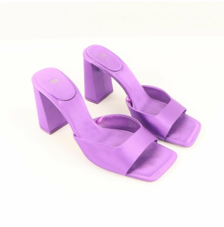 Zara - Hgklackade Sandaletter - stl. 40