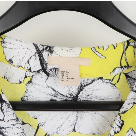 H&amp;M - F�rgglad Trend-kl�nning med blommotiv - stl. 36 