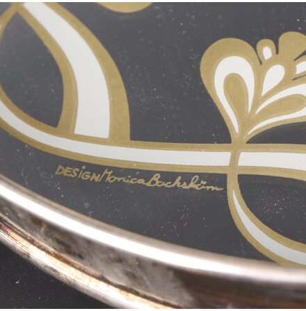 Gense Sweden - Monica Backstr�m - Spegelfat med blomsterdekoration