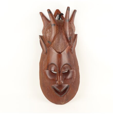 Afrikansk Mask &amp; V�ggdekoration i tr� - ok�nd skapare - 61x29cm