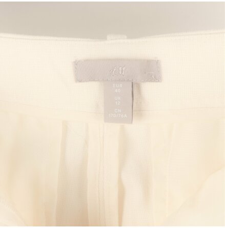 H&amp;M - Finbyxor - stl. 40 