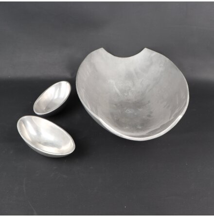 1st Unik Stor Oval Serveringsfat Fruktsk�l med 2st mindre serveringssk�lar i metall  