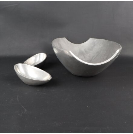 1st Unik Stor Oval Serveringsfat Fruktsk�l med 2st mindre serveringssk�lar i metall  