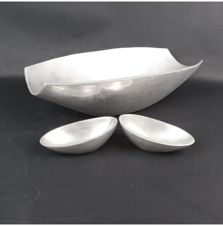 1st Unik Stor Oval Serveringsfat Fruktsk�l med 2st mindre serveringssk�lar i metall  