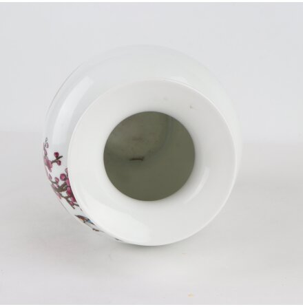 Yongyongchong - Porslinsvas med blommotiv