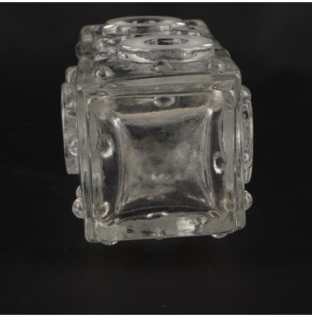 Genomskinlig vas med m�nster