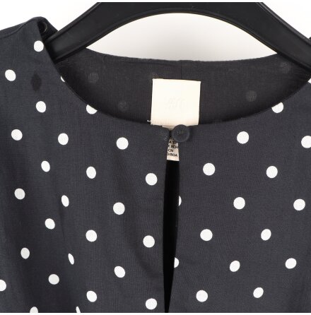 H&amp;M - Prickig kl�nning med knytsk�rp  - stl. 