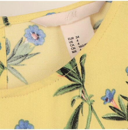 H&amp;M - Gul &amp; Blommig Kl�nning - stl. 34