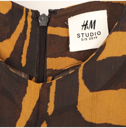 H&amp;M - Ockra/Zebrarandig kl�nning - stl. 38 