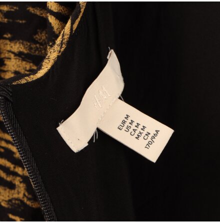 H&amp;M - Tigerm�nstrad Kl�nning - Stl. M