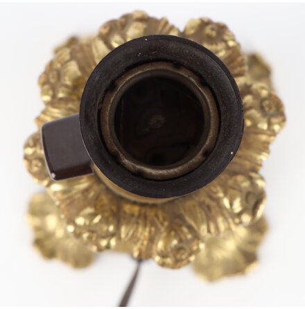 Bordslampa utan sk�rm i metall och tr�