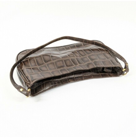 Axelv�ska i l�der