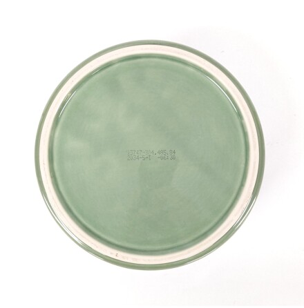   Keramiksk�l med lock