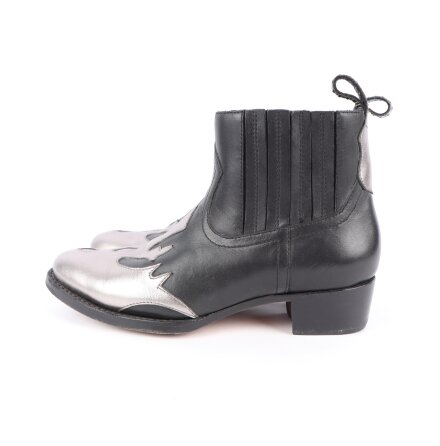 Karl Lagerfeld - St�vletter med silverf�rgad detalj 