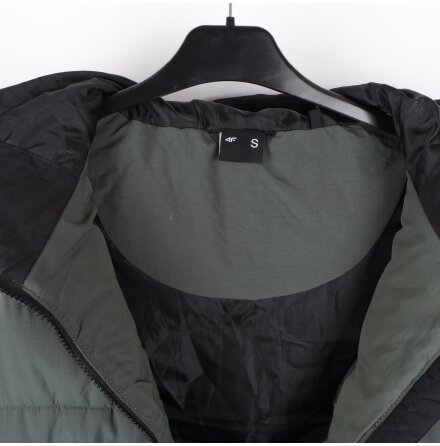 4F - Svart l�ng v�st med huva - stl. S