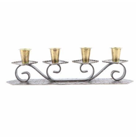 Robust adventsljusstake i metall - 4 h�llare 