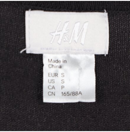 H&amp;M - Svart V-ringad topp med detaljer och 3/4-dels �rm - stl. S 