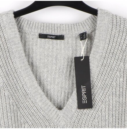 Esprit Collection - Stickad glittrig trja med v-ringning - stl. XL