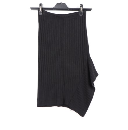 A�ryne - Svart asymetrisk kjol i figurn�ra stretchig trik� - stl. S