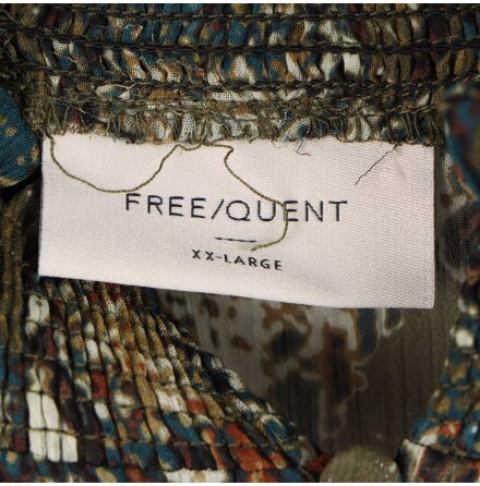 Free/Quent - Tunn blus med inre t�ckande linne - stl. XXL