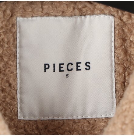Pieces - Fodrad kort jacka - stl. S