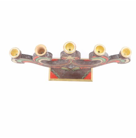 Egentillverkad �ldre ljusstake i handm�lat tr� - 5 h�llare