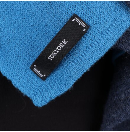 Tokyork - Bl� halsduk i ull - 197x43cm