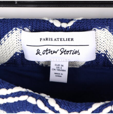 &amp; Other Stories - M�nstrad kjol med dragkedja och knappst�ngning - stl. 36