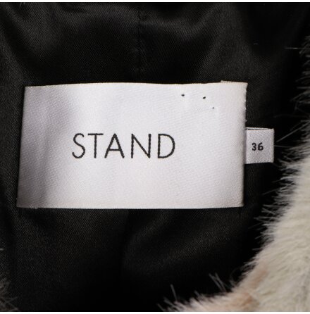 STAND - Sofia Jacket - Midjekort jacka med vinkelformade chevroner i pasteltonad p�lsplysch - stl. 36