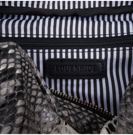 Louenhide - Axelv�ska