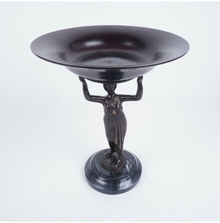 OC - Dekorativ fat p� fot Leonore 