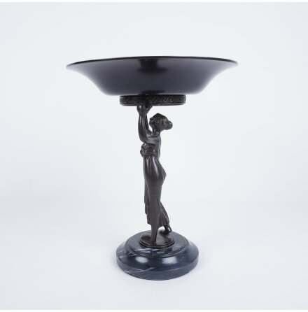 OC - Dekorativ fat p� fot Leonore 