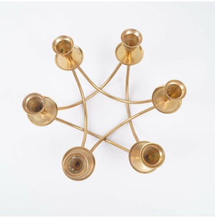 6-armad ljusstake i m�ssing