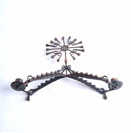 Vacker ljusstake i h�stskos�m