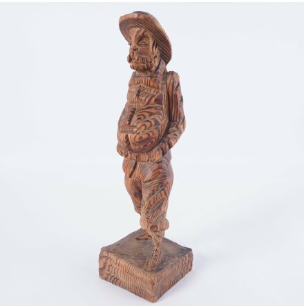 Snidad tr�skulptur 