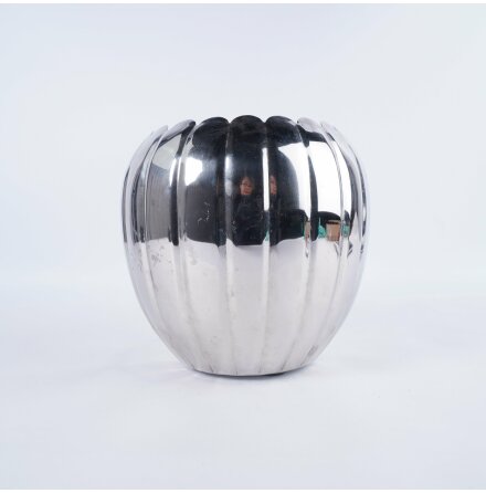 Vas i Metall - H�jd 22cm