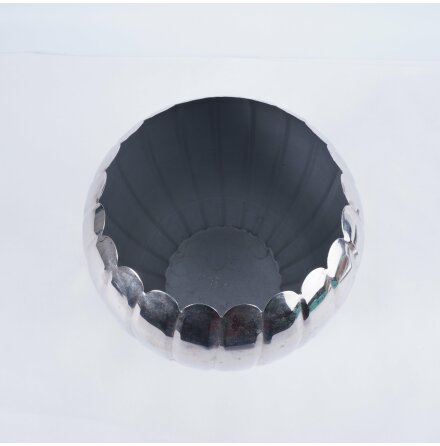 Vas i Metall - H�jd 22cm