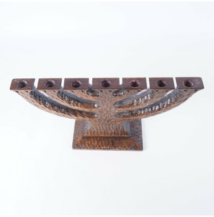 DI� Sl�jd - Sjuarmad ljusstake i tr� - Handskuren