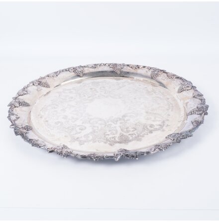 Serveringsbricka med druvdekor - Nysilver 